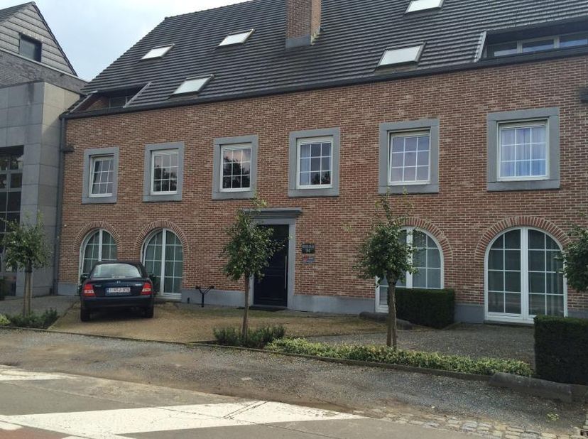 Lanaken (België). Heel mooi, ruim, rustig gelegen gelijkvloers appartement te huur op minder dan 5km van het centrum van Maastricht en op wandelafstan